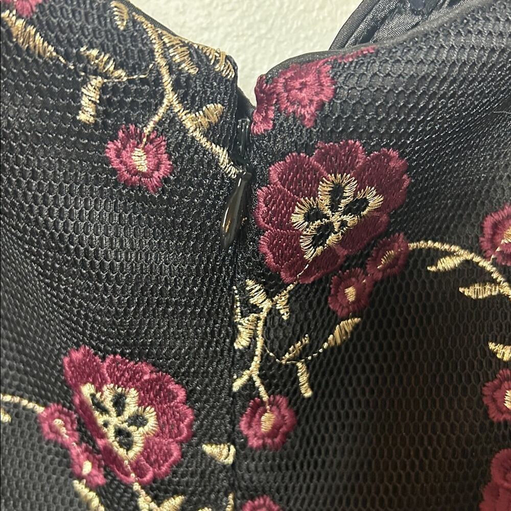 NWT City Chic embroidered off the shoulder Decadence mermaid dress - Picture 12 of 16